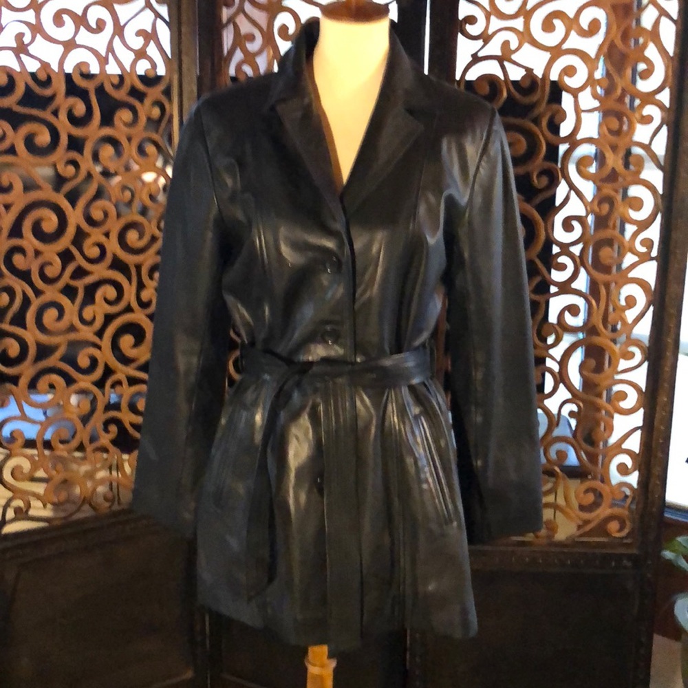 Black soft Lamb leather. Fully lined.